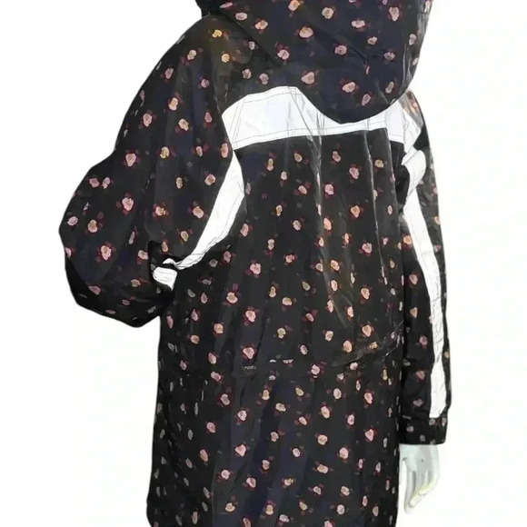 Cabi Rainy Day Reflective Floral Jacket 4115 Oversized Medium Size. - Picture 11 of 13